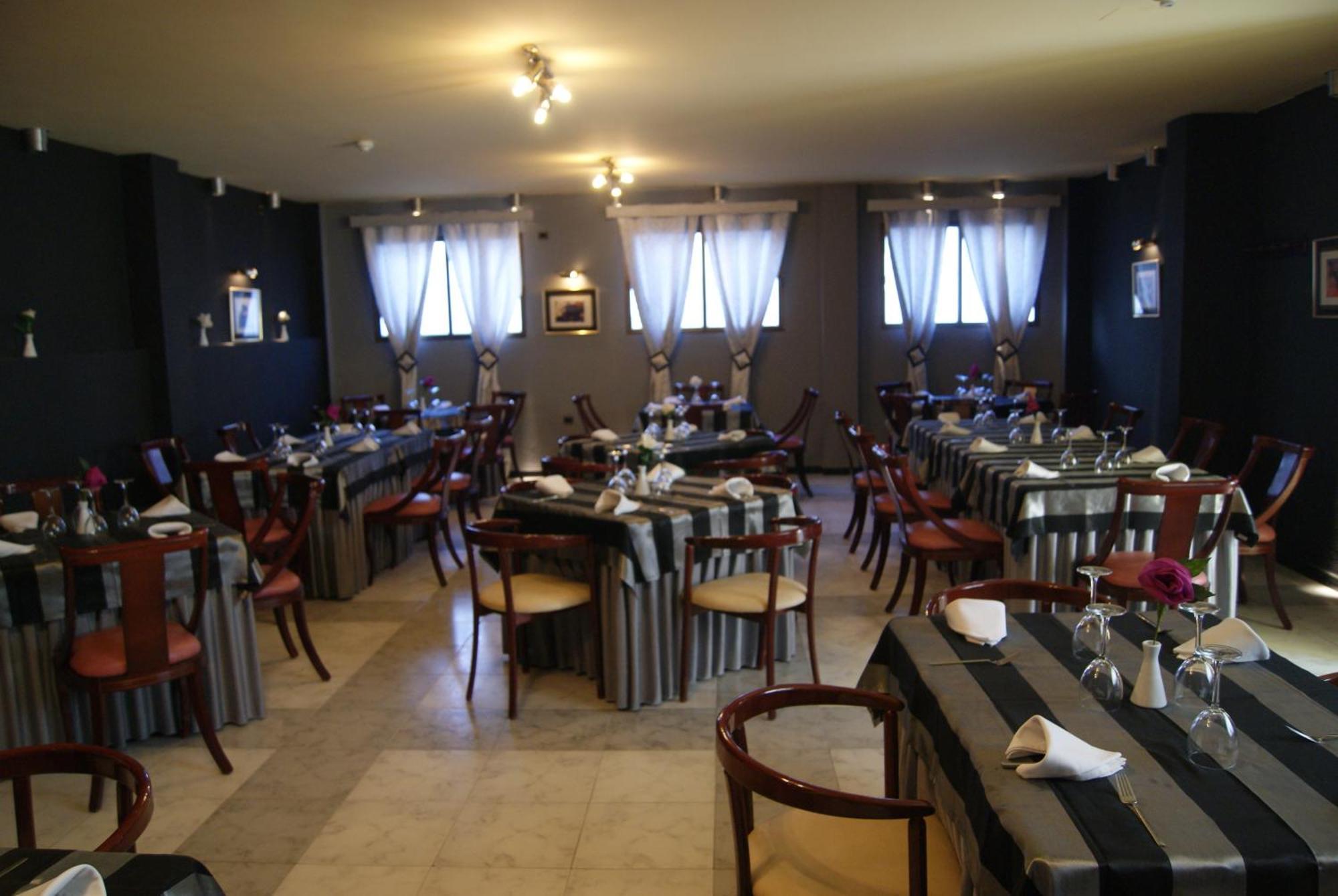 Hotel Vazquez Diaz Nerva Esterno foto
